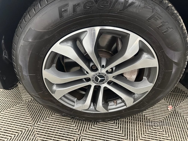 Used Mercedes-Benz GLC 2017 for sale - 76597558: Photo 4