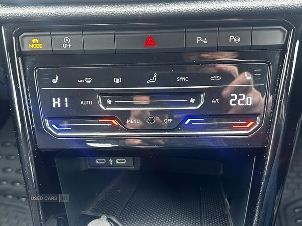 Used Volkswagen T-Roc 2023 for sale - 77941053: Photo 22