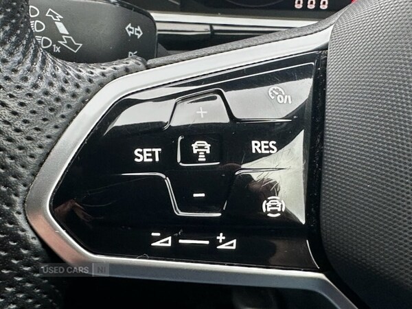 Used Volkswagen T-Roc 2023 for sale - 77941053: Photo 25