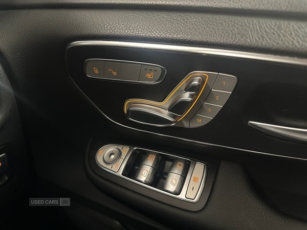 Used Mercedes-Benz V-Class 2015 for sale - 76315320: Photo 20