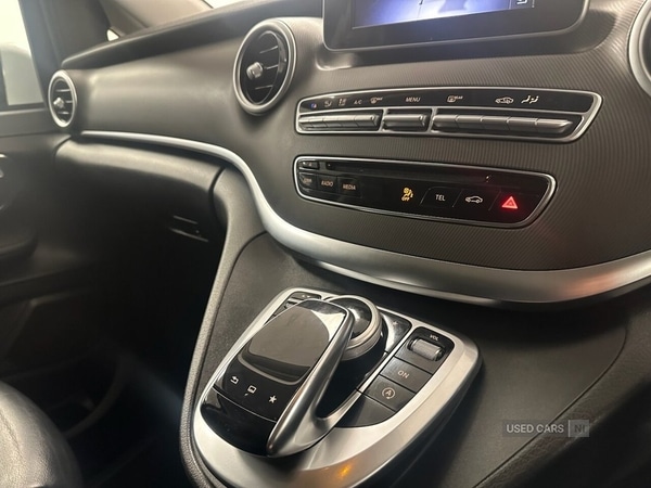 Used Mercedes-Benz V-Class 2015 for sale - 76315320: Photo 23