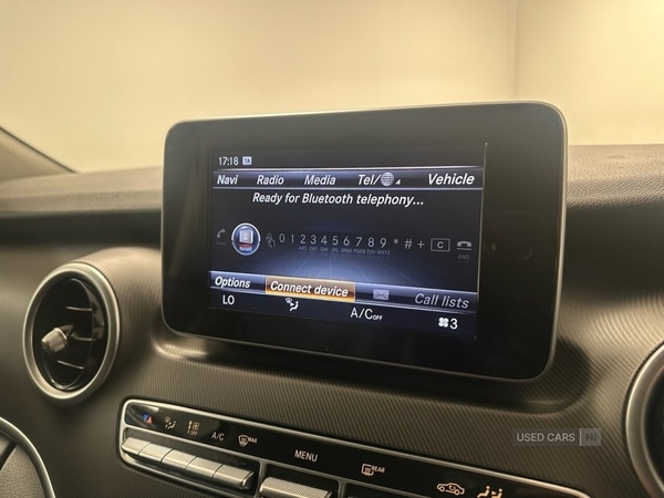 Used Mercedes-Benz V-Class 2015 for sale - 76315320: Photo 32