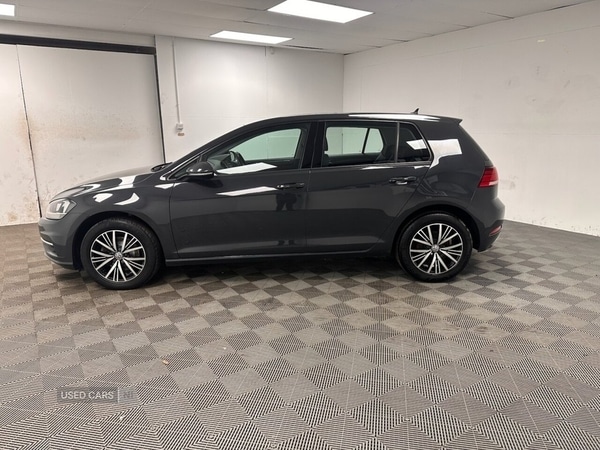 Used Volkswagen Golf 2017 for sale - 77041438: Photo 4