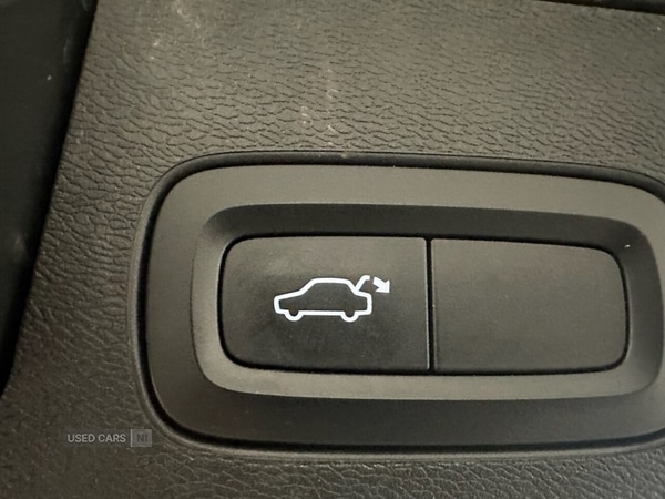 Used Volvo XC60 2018 for sale - 76927205: Photo 9