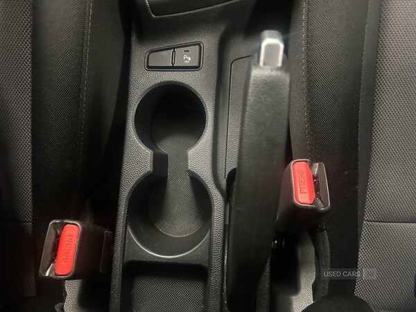 Used Hyundai i20 2017 for sale - 76787228: Photo 20