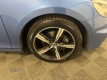 Used Volvo V40 2018 for sale - 75052312: Photo