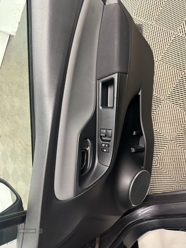 Used Toyota Yaris 2015 for sale - 76646515: Photo 15