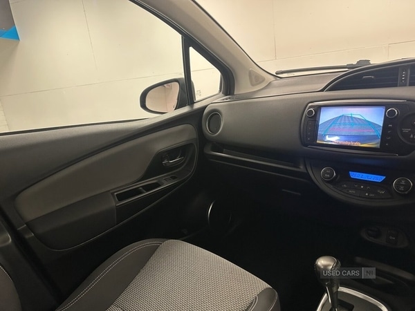 Used Toyota Yaris 2015 for sale - 76646515: Photo 28