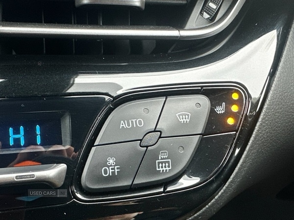 Used Toyota C-HR 2018 for sale - 77941093: Photo 24