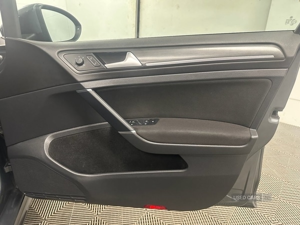 Used Volkswagen Golf 2017 for sale - 76153681: Photo 15