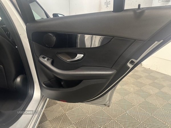 Used Mercedes-Benz C Class 2019 for sale - 76998386: Photo 11