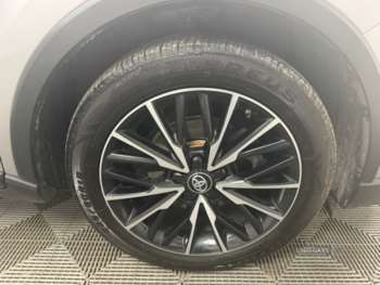 Used Toyota C-HR 2017 for sale - 73847252: Photo