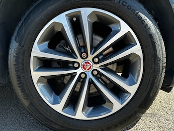 Used Jaguar F-Pace 2018 for sale - 78867253: Photo
