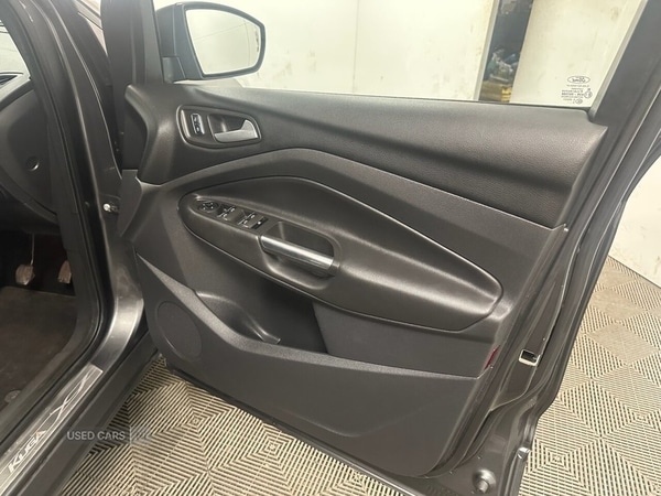 Used Ford Kuga 2015 for sale - 76474296: Photo 13