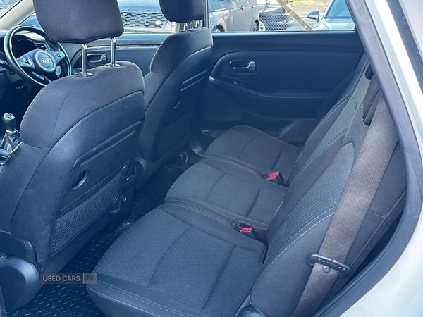 Used Kia Carens 2017 for sale - 77372081: Photo 10