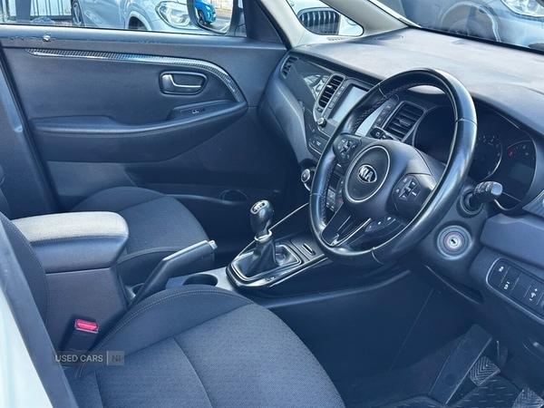 Used Kia Carens 2017 for sale - 77372081: Photo 6