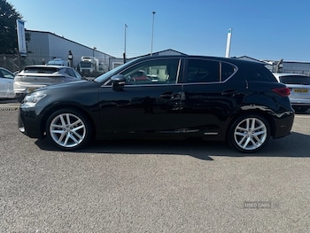 Used Lexus CT 2017 for sale - 79566270: Photo