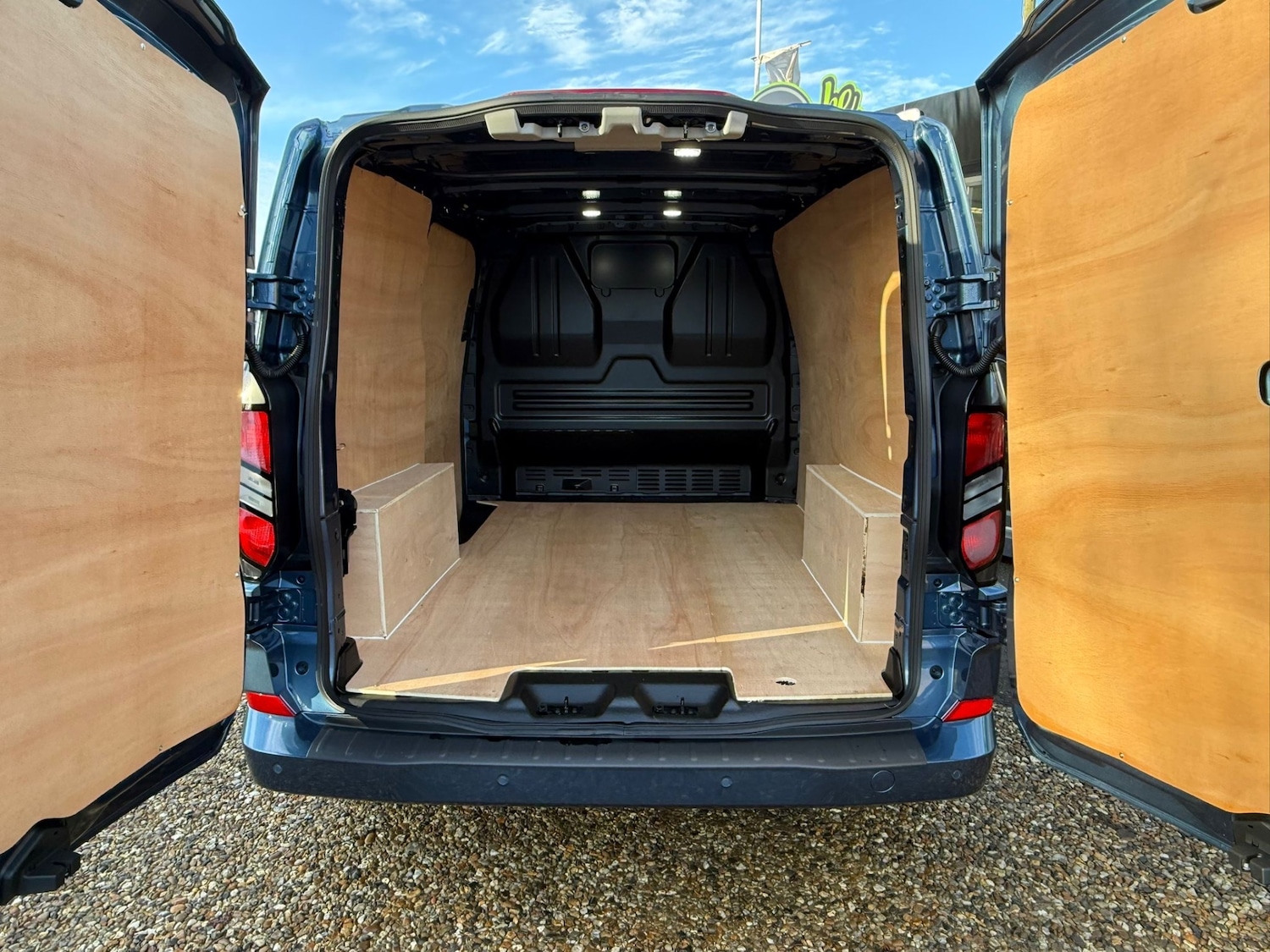 Used Ford Transit Custom 2025 for sale - 76844697: Photo 8