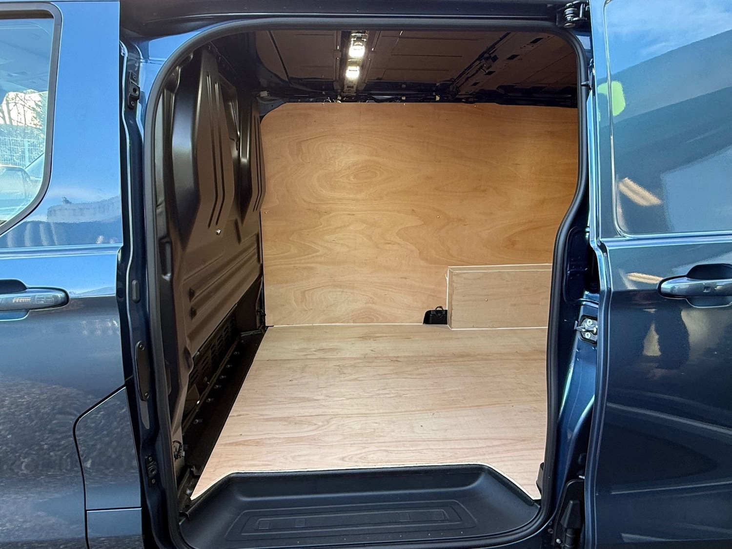 Used Ford Transit Custom 2025 for sale - 76844697: Photo 9