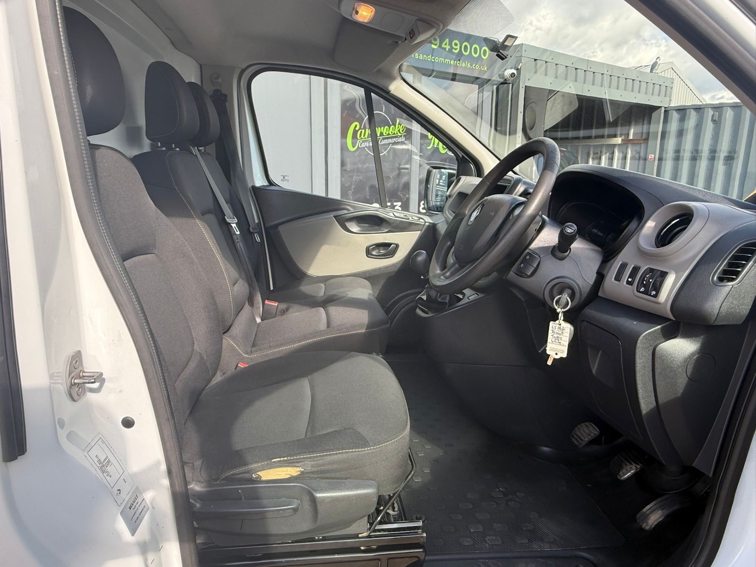 Used Renault Trafic 2015 for sale - 77889156: Photo 9