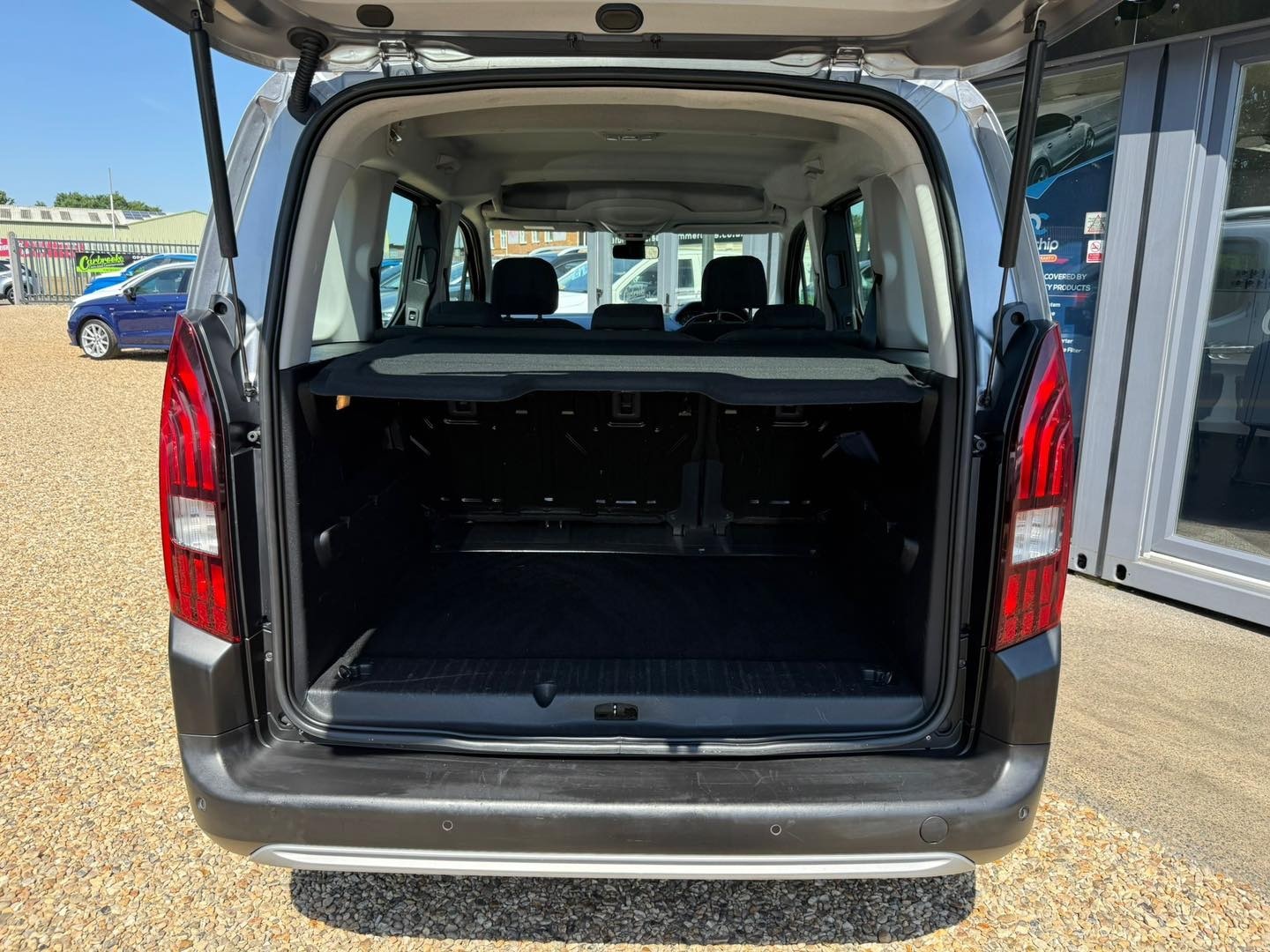 Used Peugeot Rifter 2018 for sale - 76957462: Photo 8