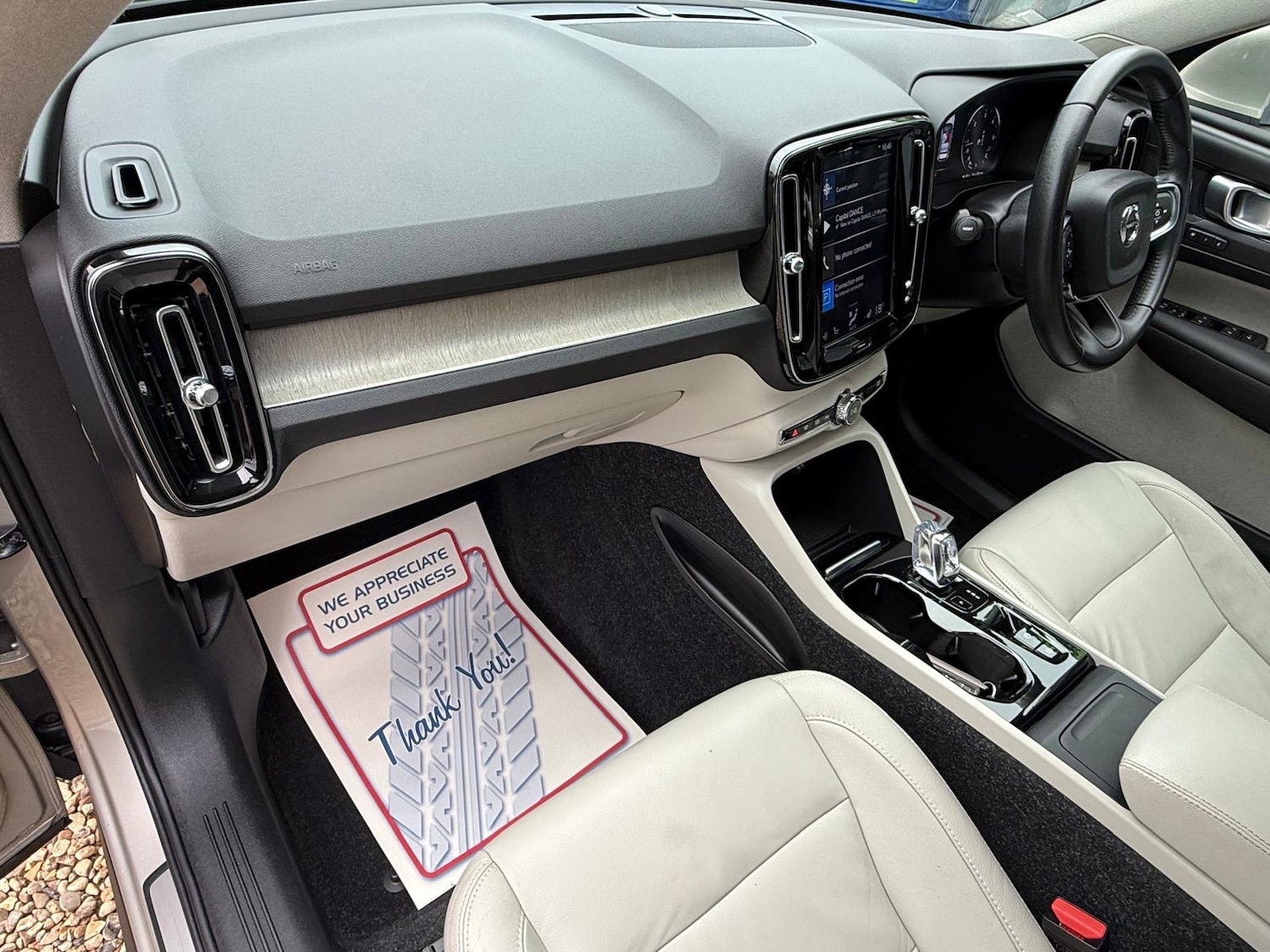 Used Volvo XC40 2018 for sale - 76145769: Photo 11