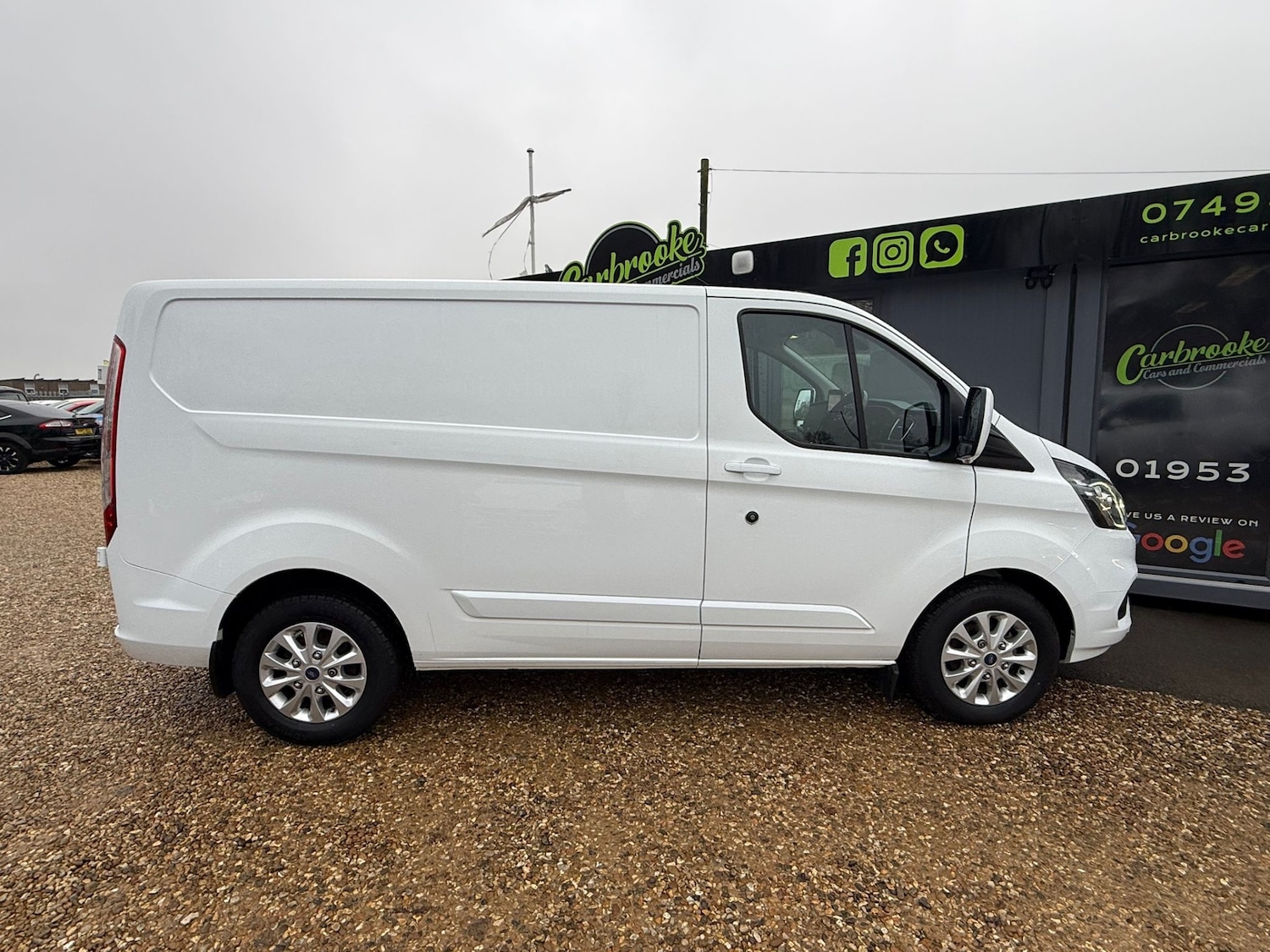 Used Ford Transit Custom 2020 for sale - 77431162: Photo 2