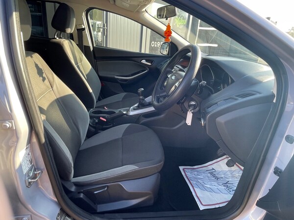 Used Ford Focus 2011 for sale - 76088445: Photo 11