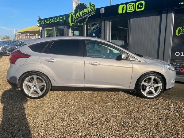 Used Ford Focus 2011 for sale - 76088445: Photo 4