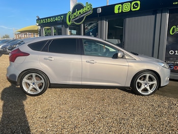 Used Ford Focus 2011 for sale - 76088445: Photo 4