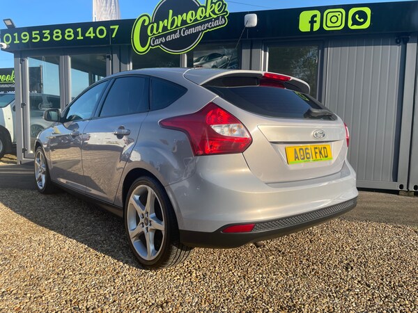Used Ford Focus 2011 for sale - 76088445: Photo 6