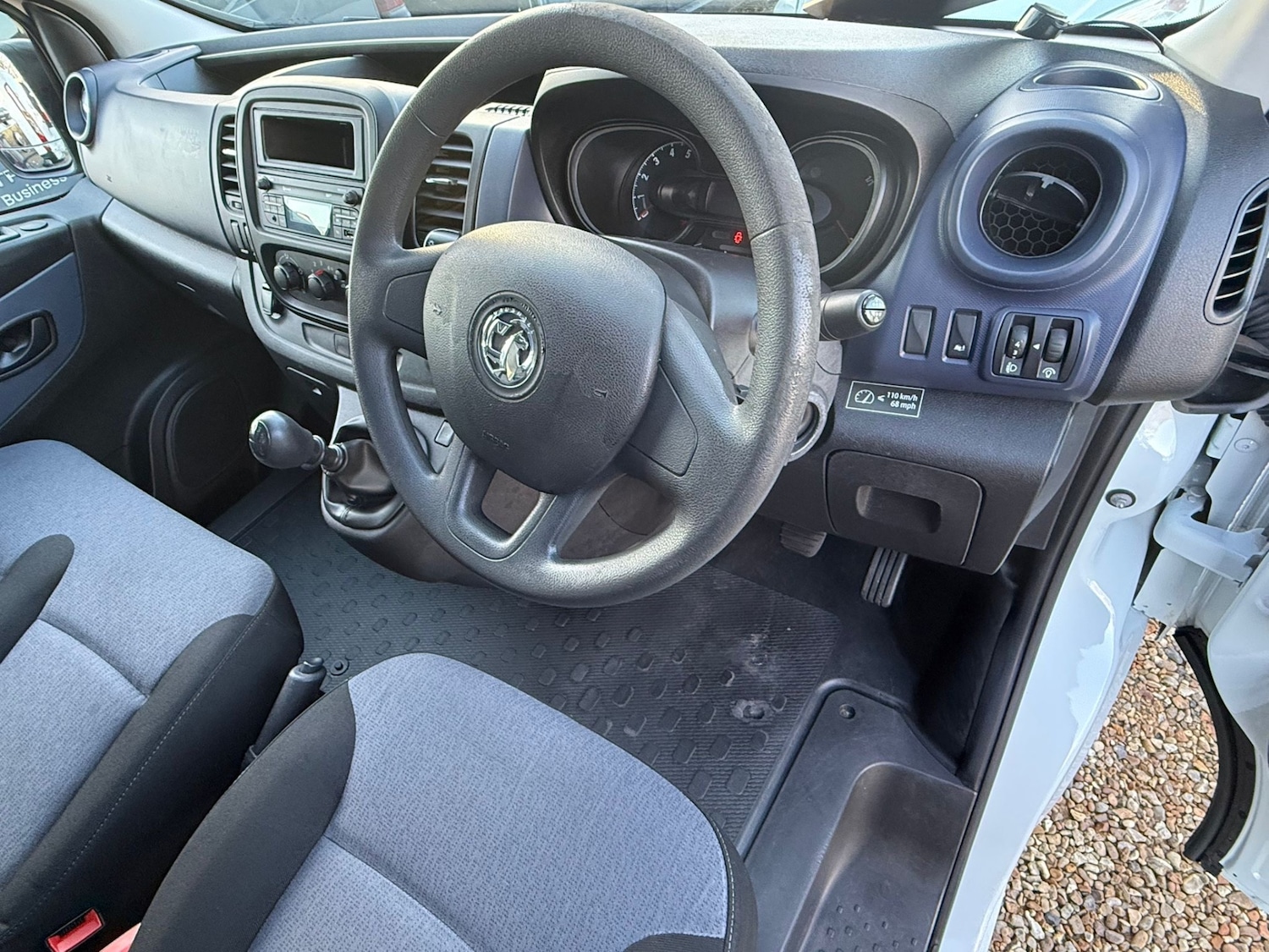 Used Vauxhall Vivaro 2018 for sale - 76947510: Photo 9