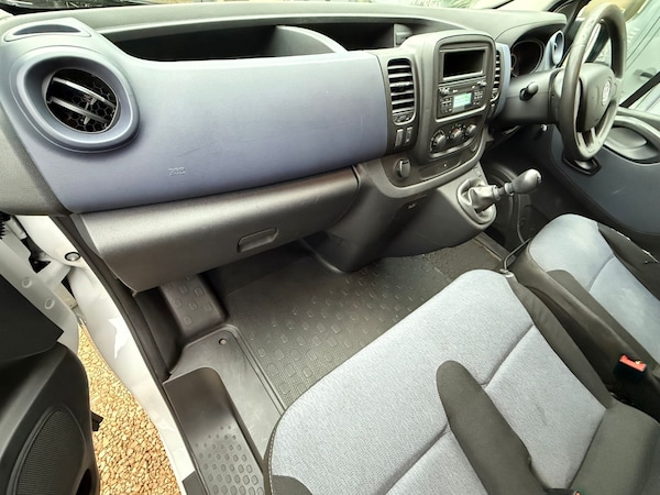 Used Vauxhall Vivaro 2014 for sale - 74743927: Photo 11