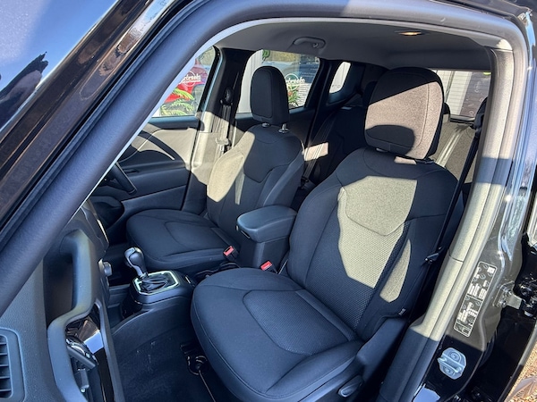 Used Jeep Renegade 2020 for sale - 72974776: Photo 13