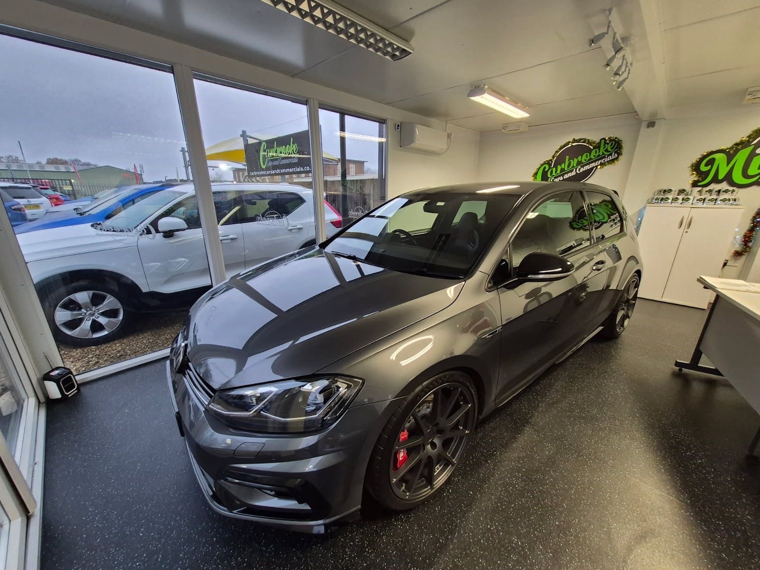 Used Volkswagen Golf 2019 for sale - 76831708: Photo 2