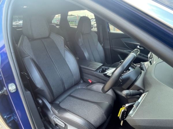 Used Peugeot 3008 2018 for sale - 76662512: Photo 11