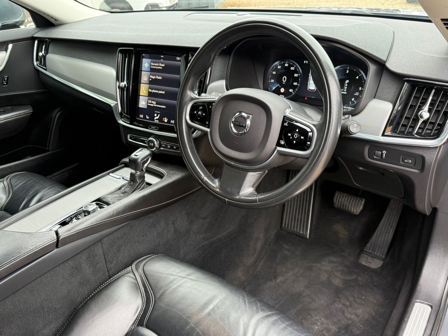 Used Volvo V90 2017 for sale - 77335896: Photo 11