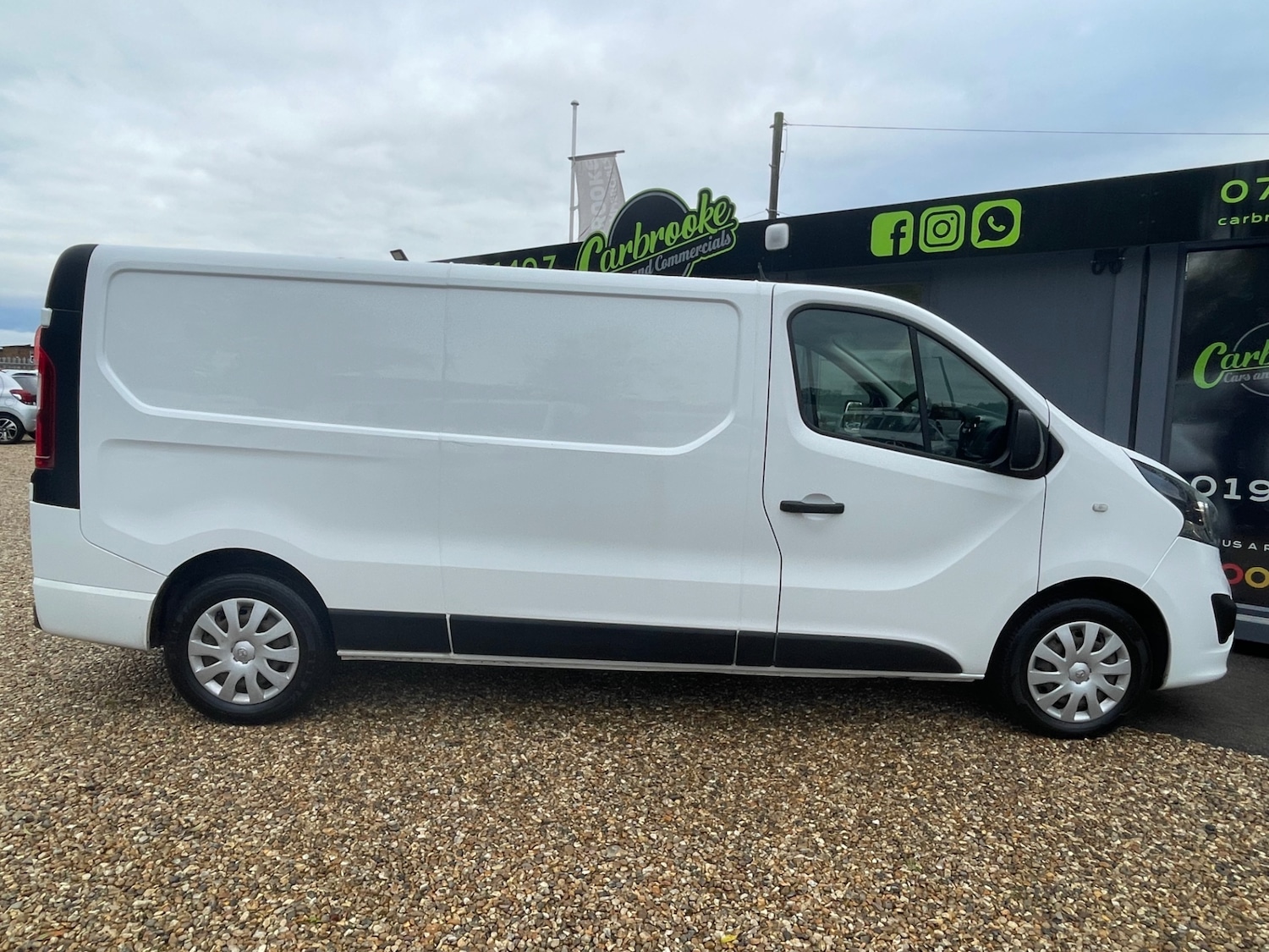 Used Vauxhall Vivaro 2018 for sale - 76374814: Photo 4