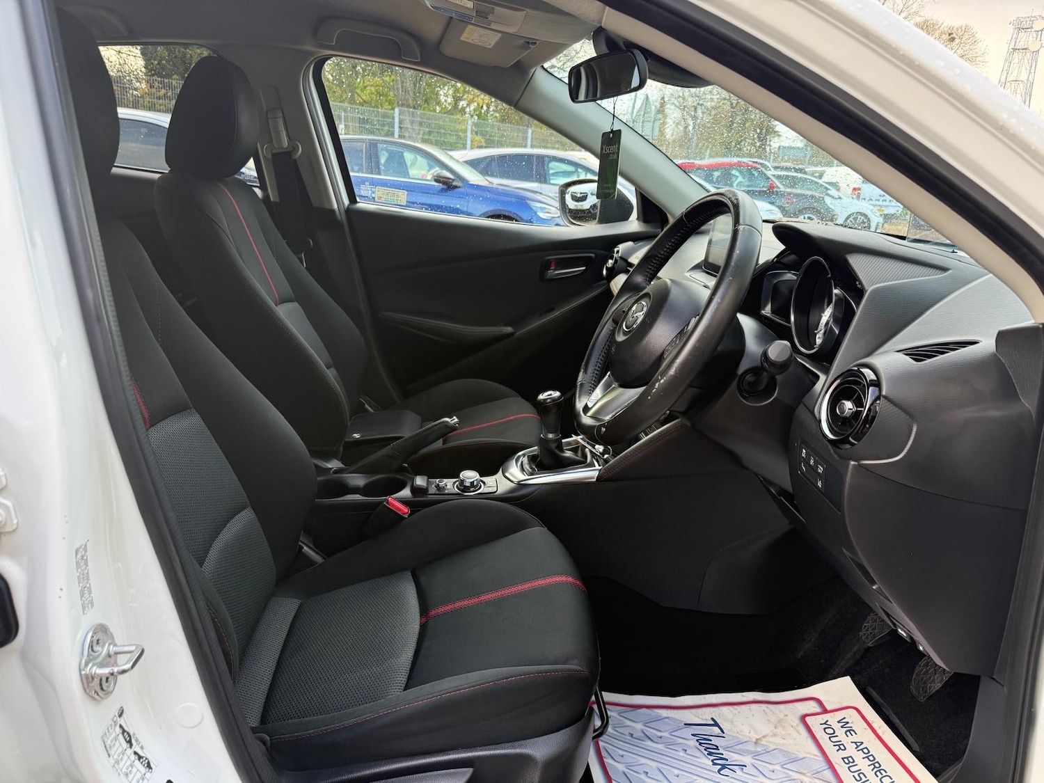 Used Mazda Mazda2 2016 for sale - 76599640: Photo 10