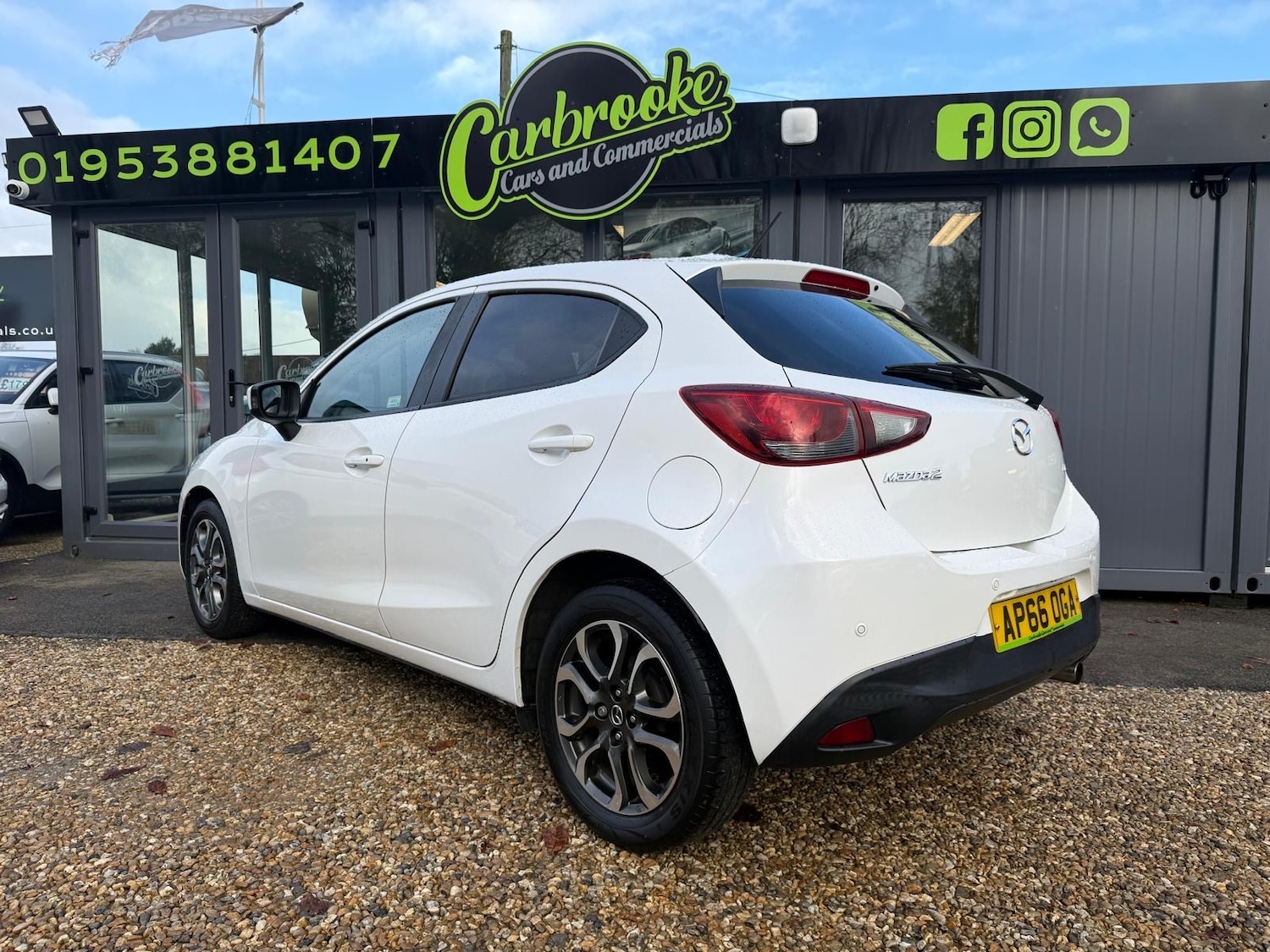 Used Mazda Mazda2 2016 for sale - 76599640: Photo 7