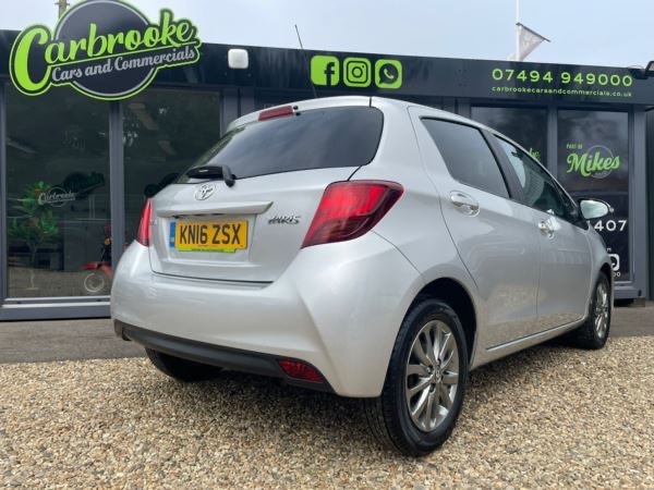 Used Toyota Yaris 2016 for sale - 76554502: Photo 6