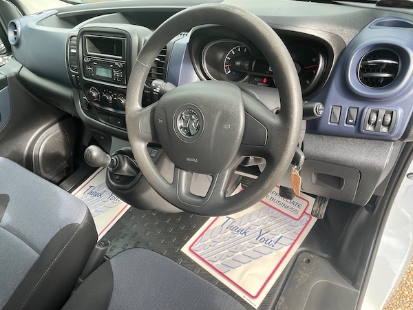 Used Vauxhall Vivaro 2018 for sale - 76087703: Photo 10