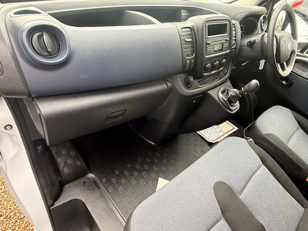 Used Vauxhall Vivaro 2018 for sale - 76275968: Photo 12