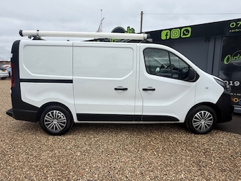 Used Vauxhall Vivaro 2018 for sale - 76275968: Photo 4