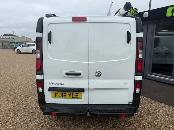 Used Vauxhall Vivaro 2018 for sale - 76275968: Photo 7