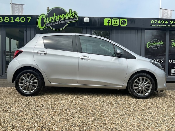 Used Toyota Yaris 2016 for sale - 71904600: Photo 4