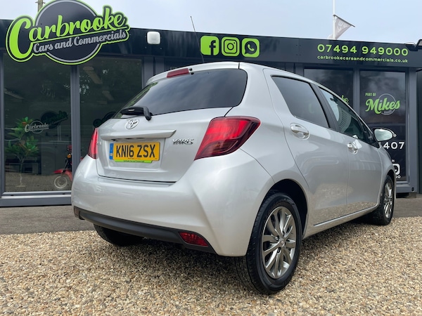 Used Toyota Yaris 2016 for sale - 71904600: Photo 6