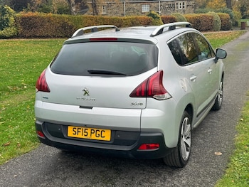 Used Peugeot 3008 2015 for sale - 76551011: Photo