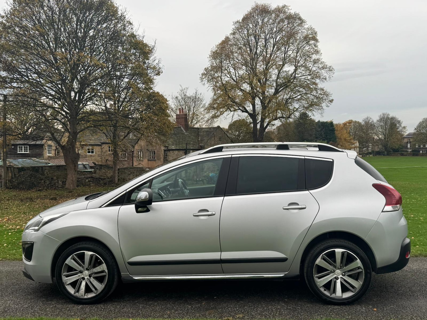 Used Peugeot 3008 2015 for sale - 76551011: Photo 9