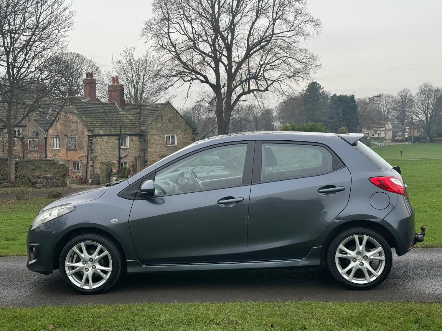 Used Mazda Mazda2 2010 for sale - 77330339: Photo 10